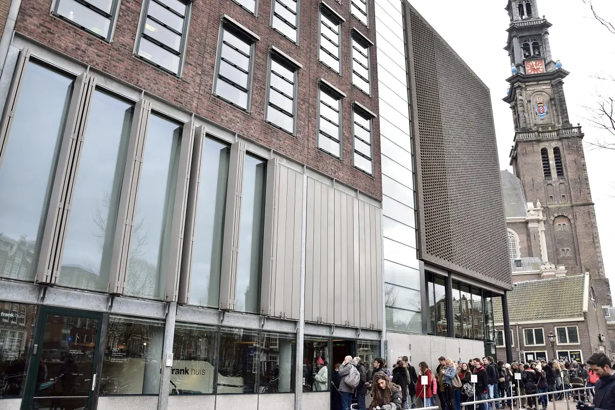 The museum wing with the Westerkerk tower behind it